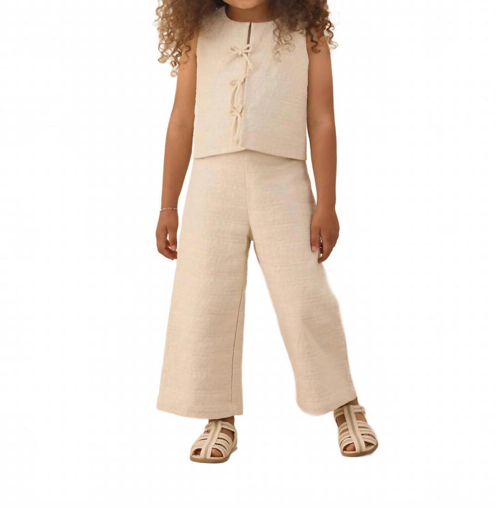 NEW RYLEE + CRU kid's logan wide leg pants in natural